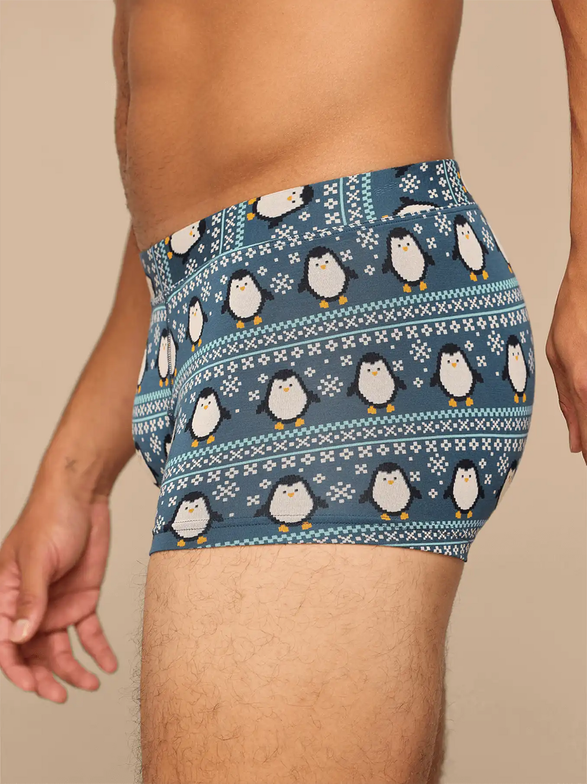 UltraModal™ FeelFree Trunk | Penguin Sweater