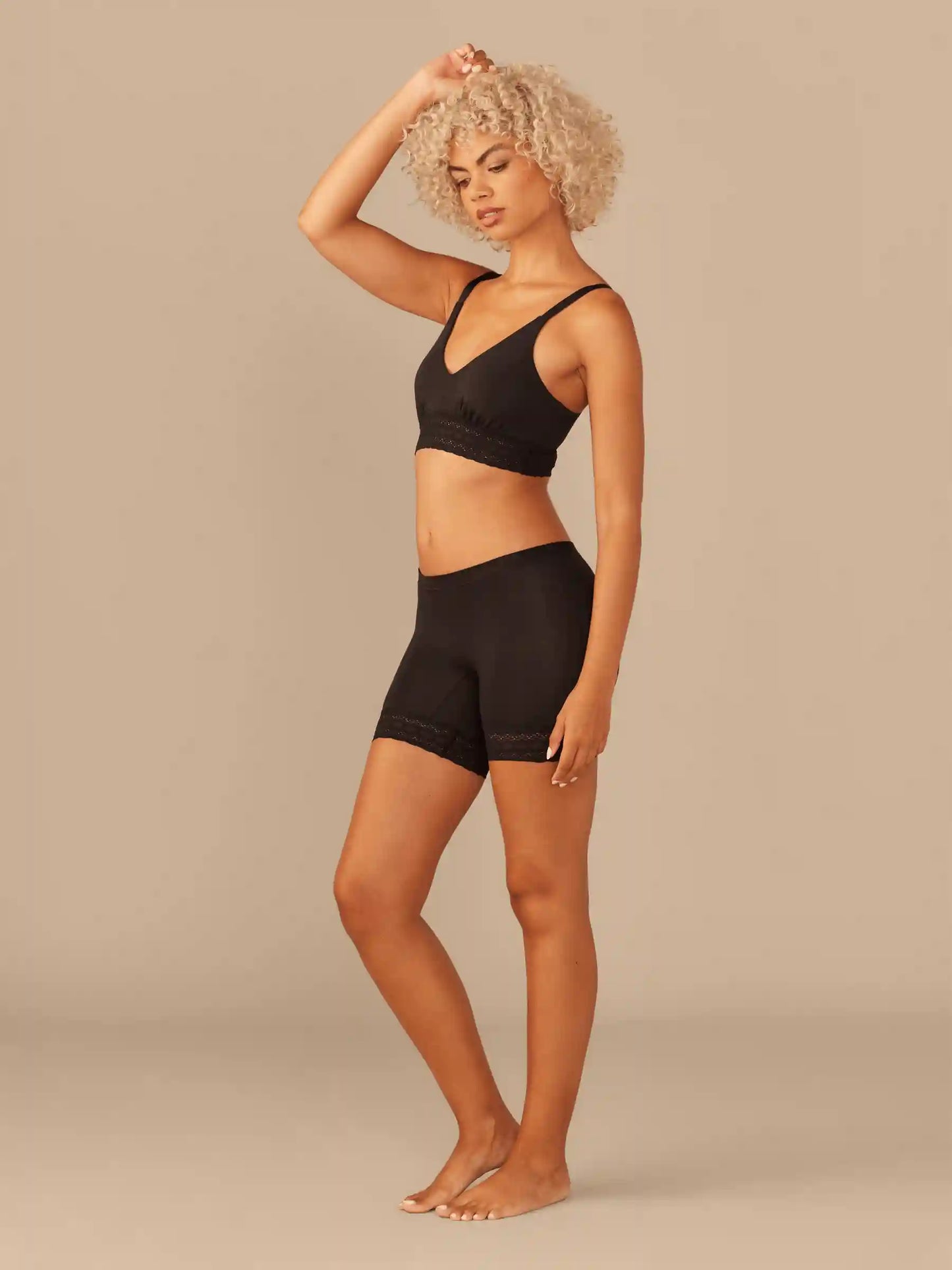 UltraModal™ Lace Longline Bralette | Black