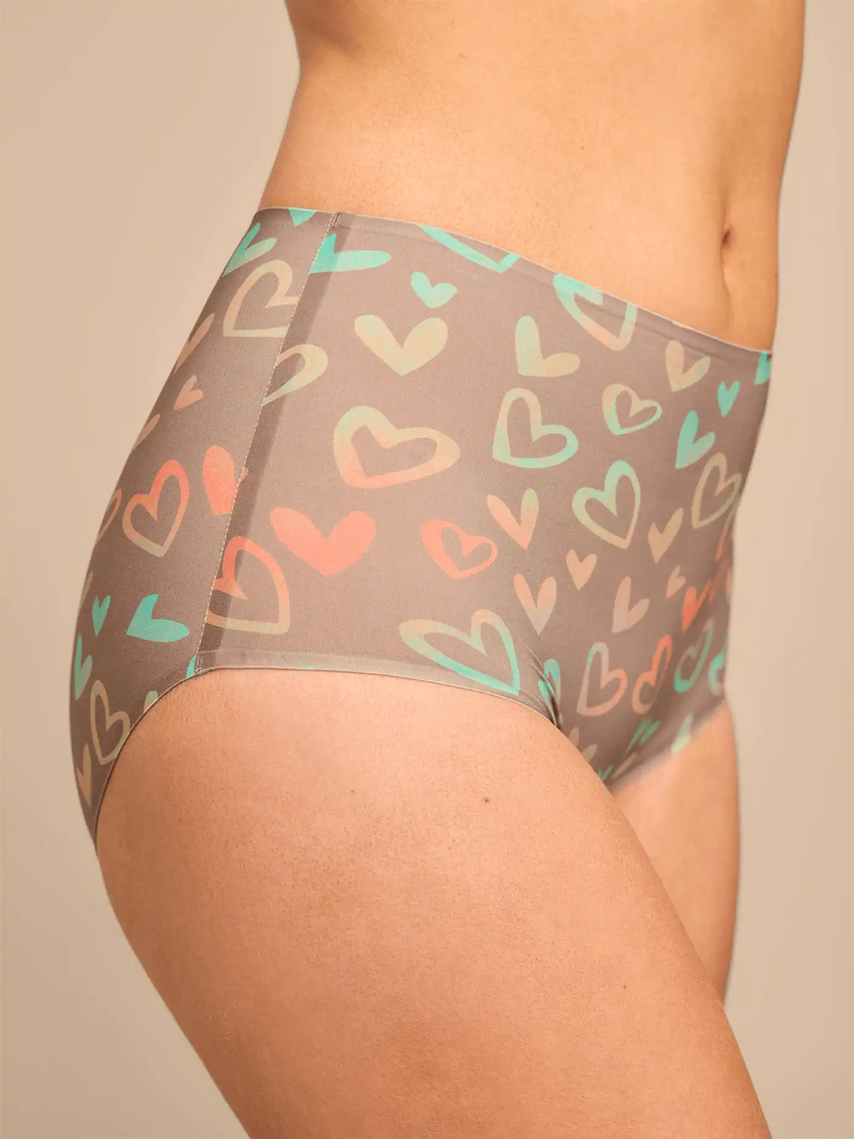 Seamless High-Waisted Shortie | Love Struck
