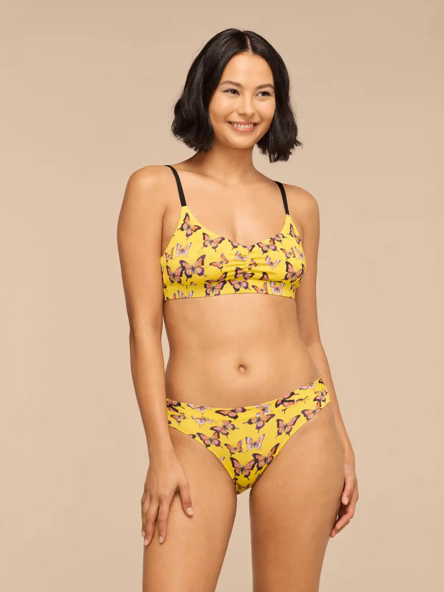 UltraModal™ FeelFree Ruched Bralette | Pretty Fly