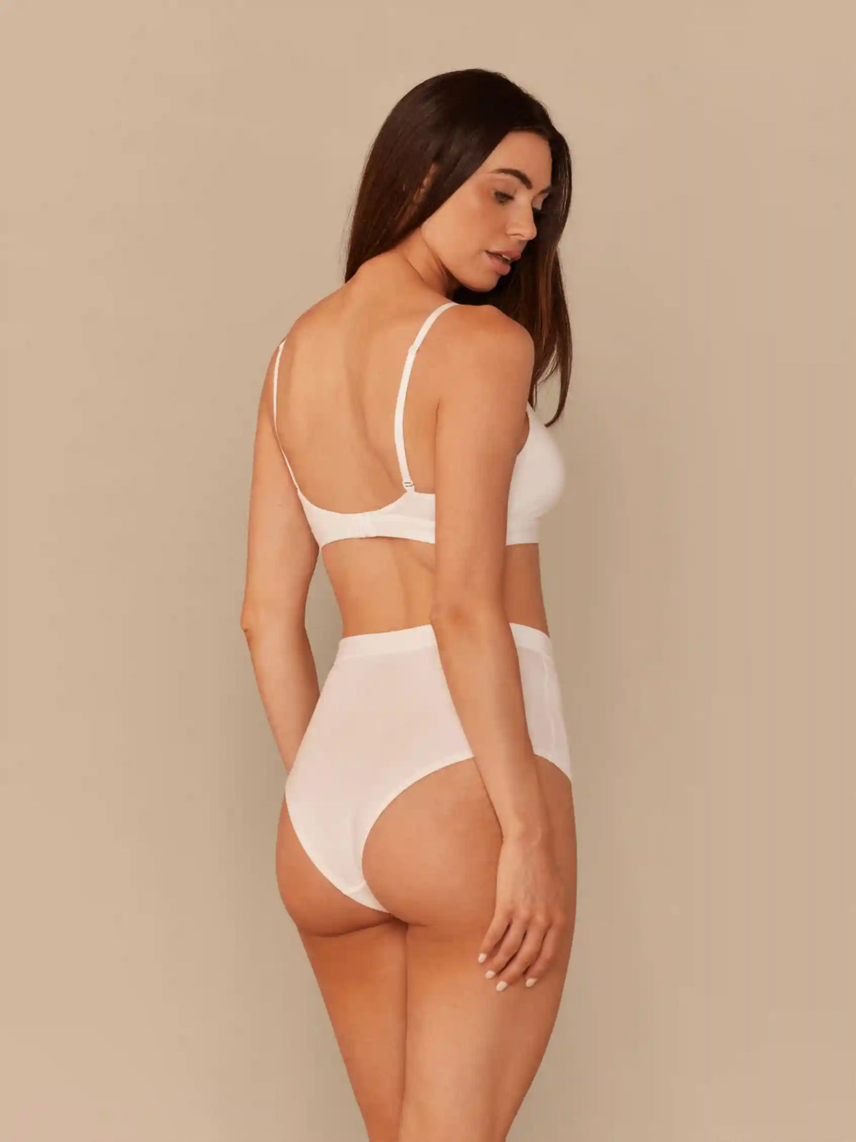 UltraModal™ FeelFree Ruched Bralette | White/White