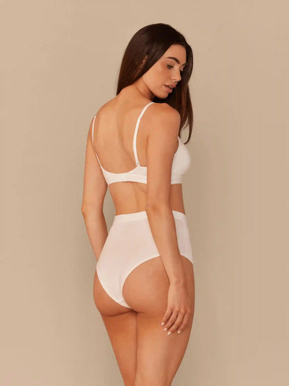 UltraModal™ FeelFree Ruched Bralette | White/White