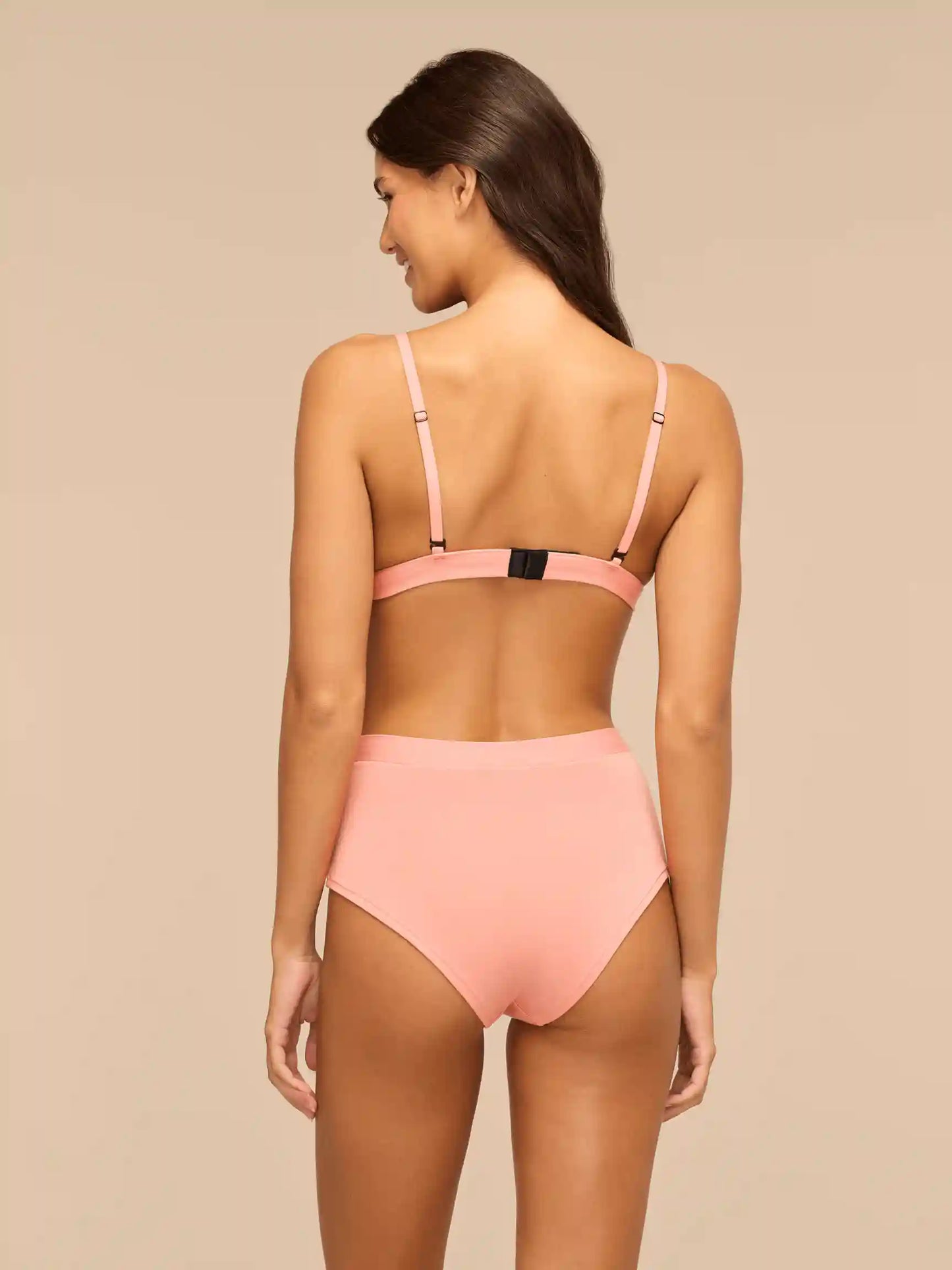 UltraModal™ FeelFree Triangle Bralette | Lobster Bisque