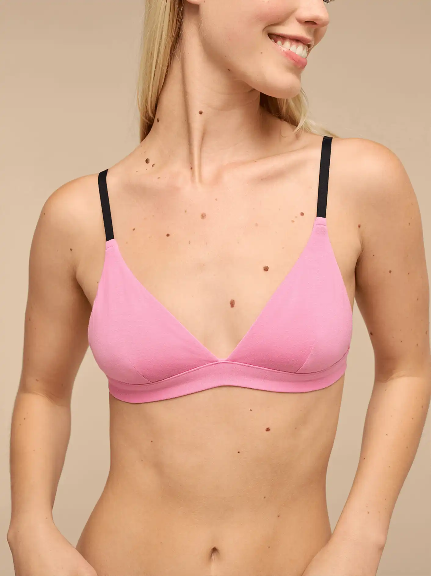 UltraModal™ FeelFree Triangle Bralette | Pop Pink