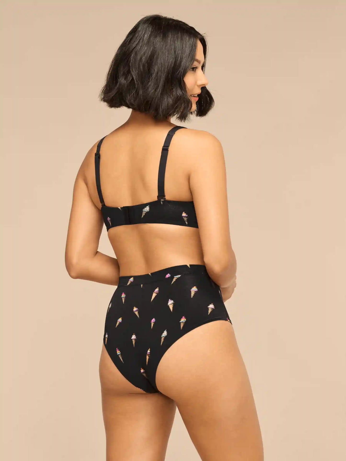 UltraModal™ FeelFree Longline Bralette | Love is Sweet