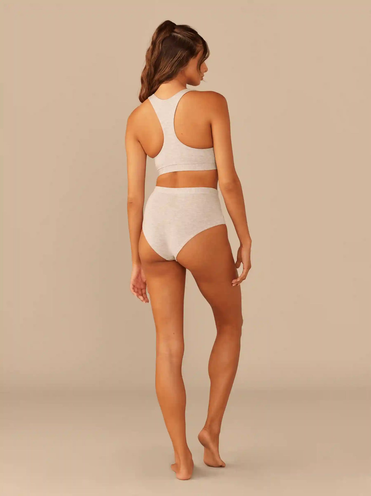 UltraModal™ FeelFree Curvy Racerback Bralette | Summer Berries