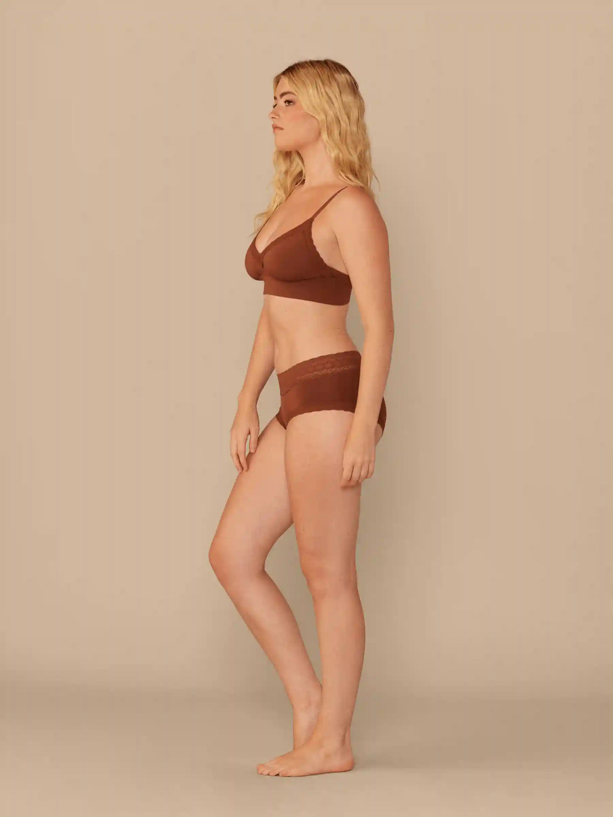 UltraModal™ Lace Plunge Bralette | Cedar Wood