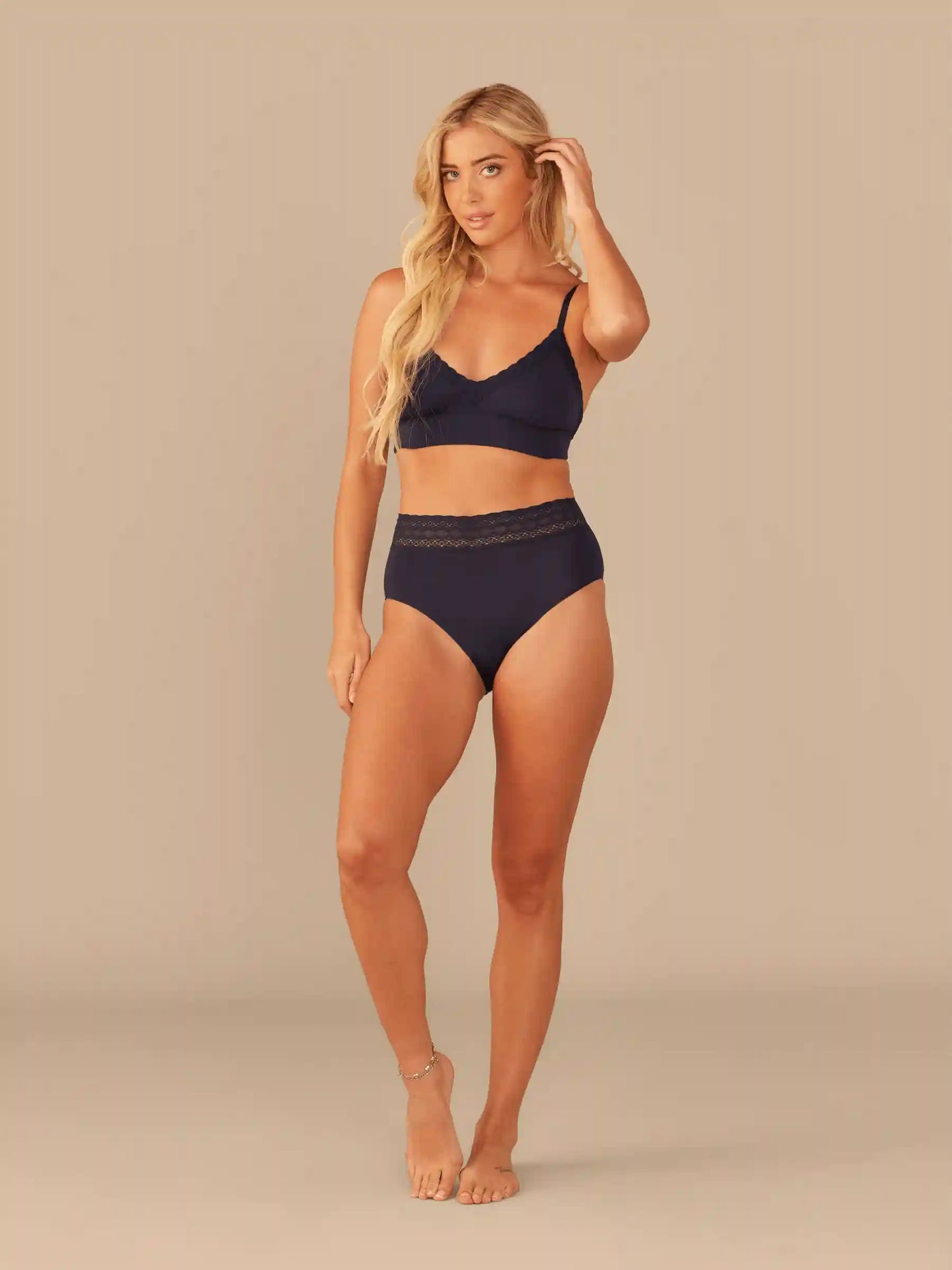 UltraModal™ Lace Plunge Bralette | Dark Sapphire