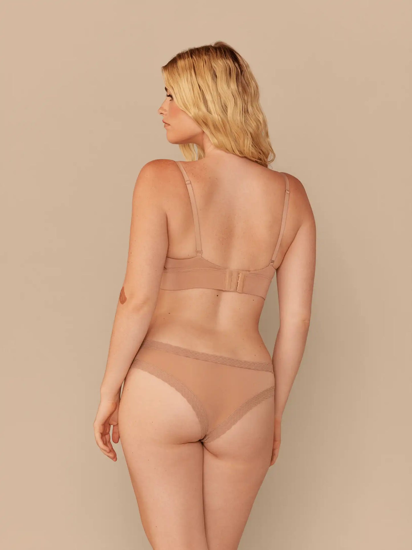UltraModal™ Lace Plunge Bralette | Sand Dune